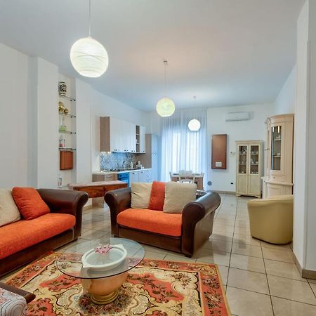 Casa Vacanza Binario 35 Ceglie Messapica Bagian luar foto