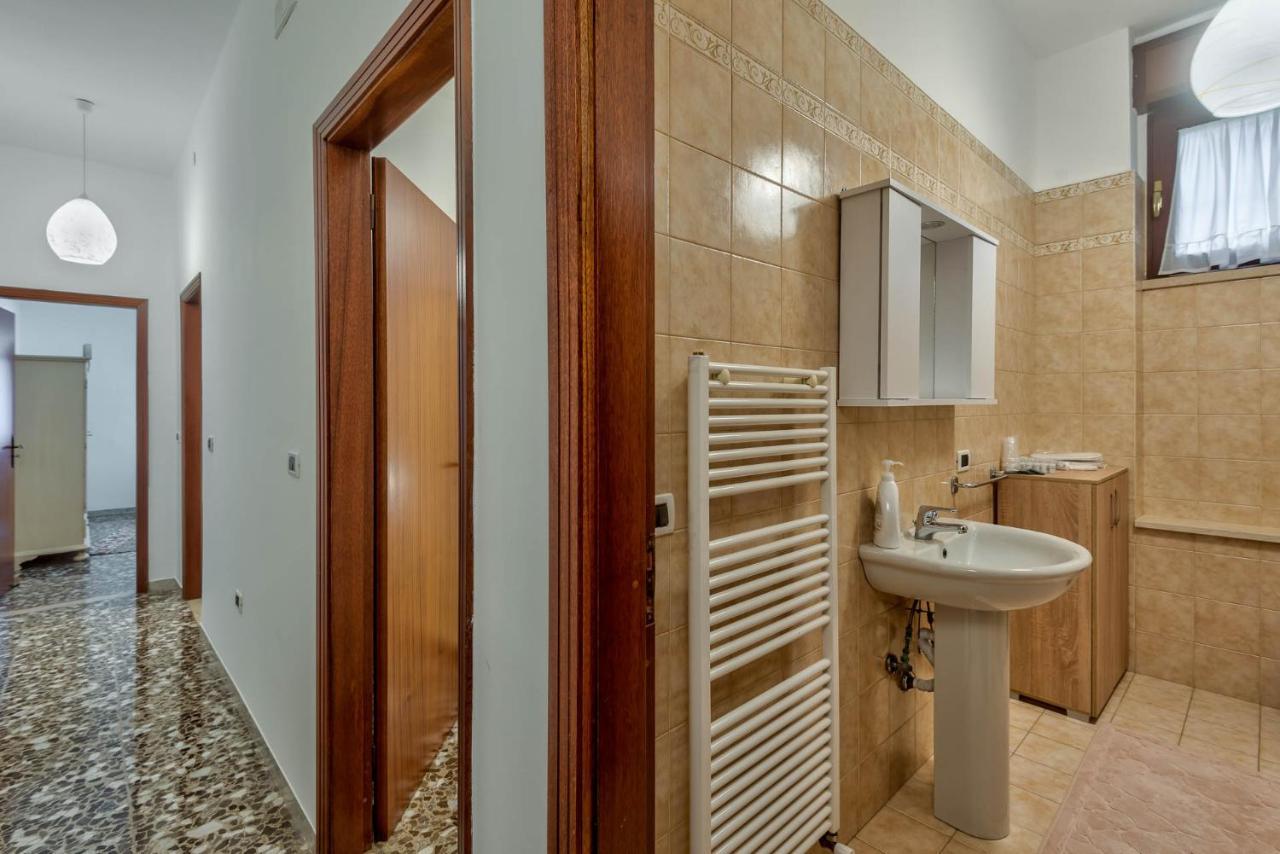 Casa Vacanza Binario 35 Ceglie Messapica Bagian luar foto