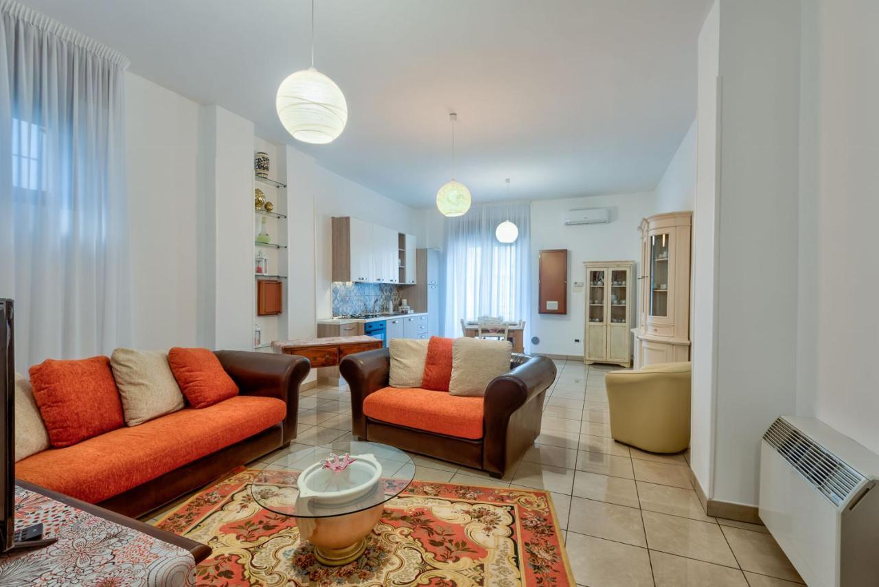 Casa Vacanza Binario 35 Ceglie Messapica Bagian luar foto