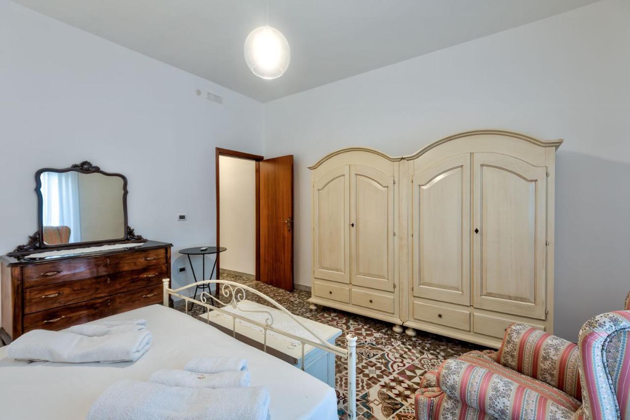 Casa Vacanza Binario 35 Ceglie Messapica Bagian luar foto